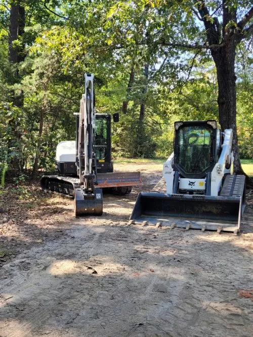 I hired them to flat my lot out for a 30’ x 50’ steel building and they went above and beyond all my expectations to get